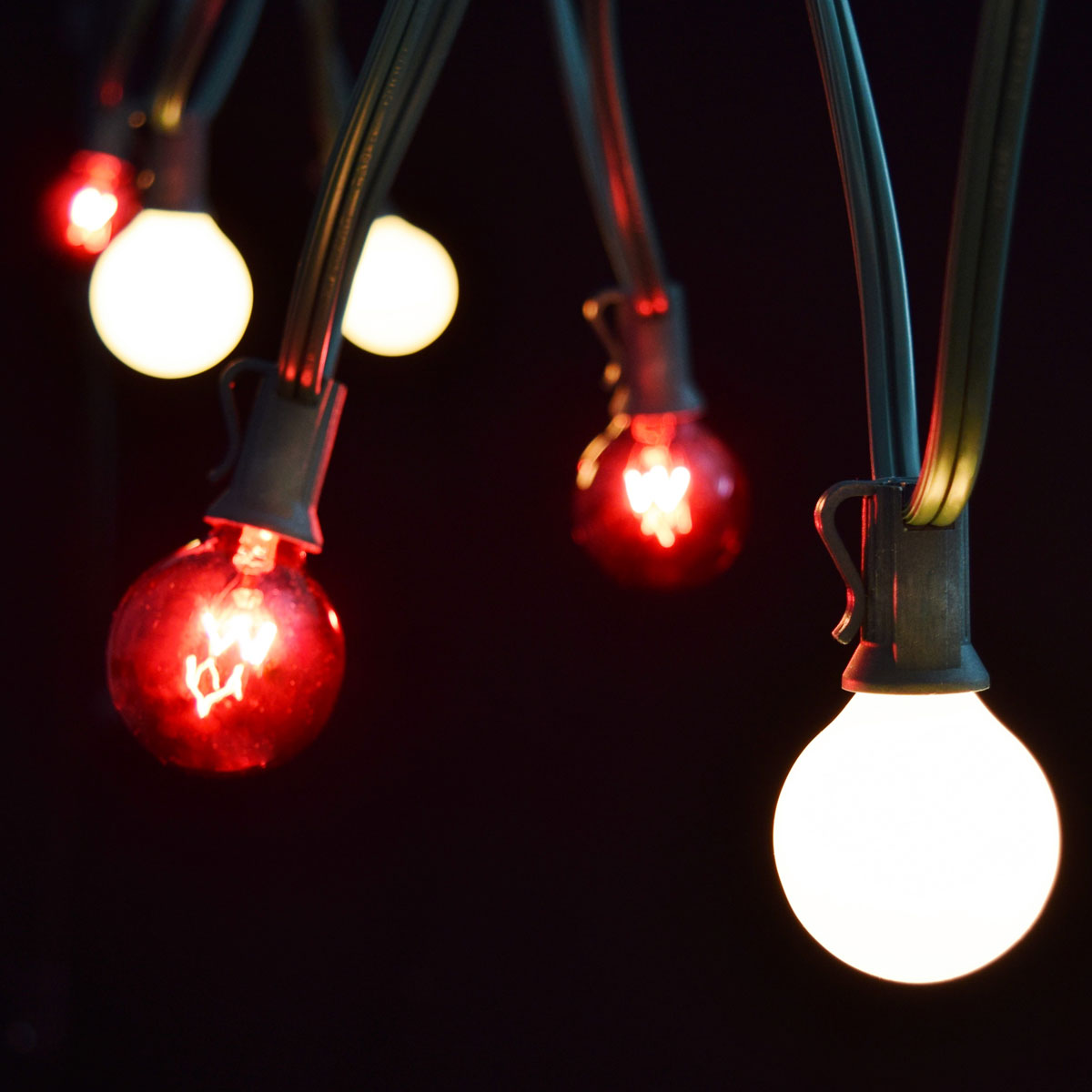 50 Red/White Commercial String Lights
