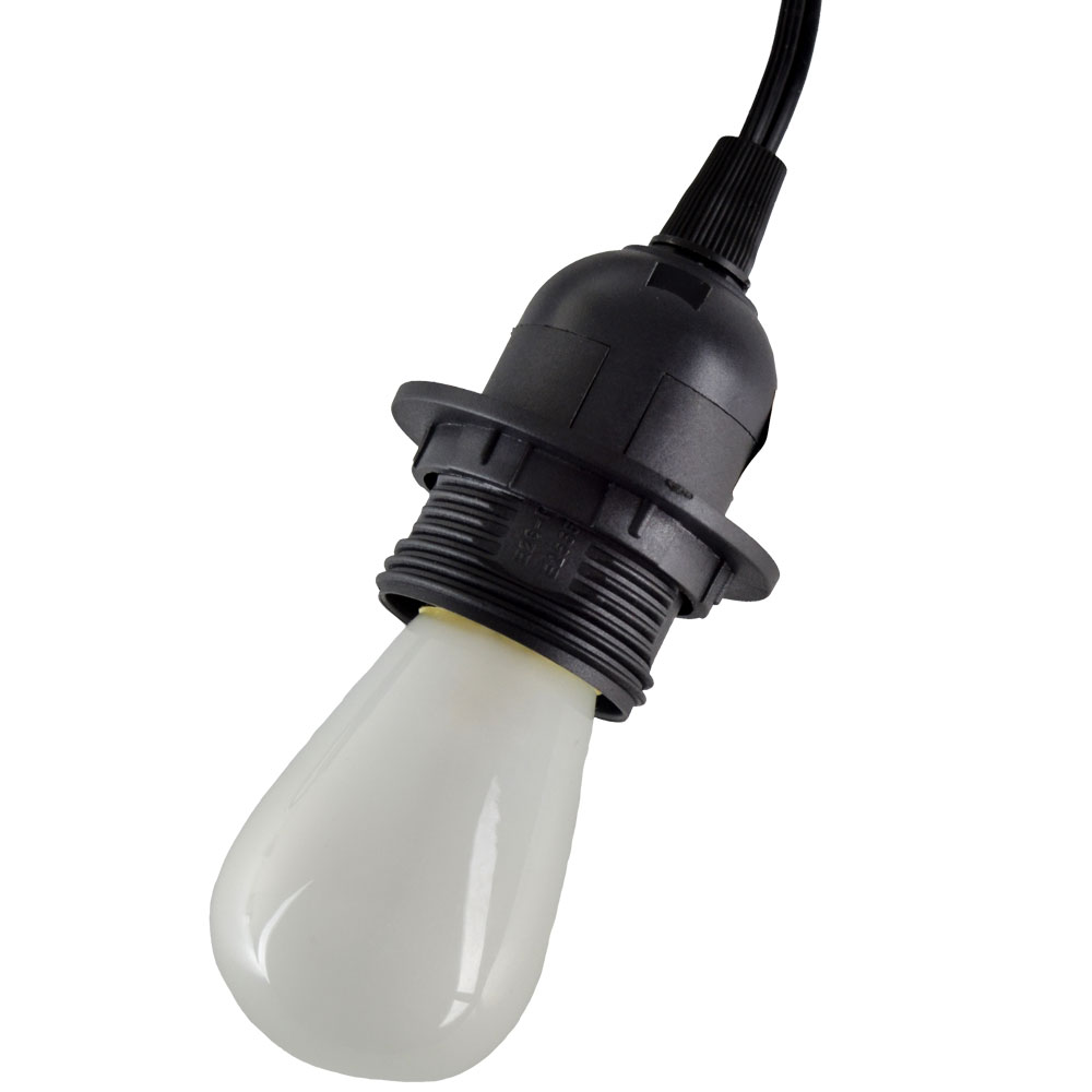 Lamp socket and cord set clearance