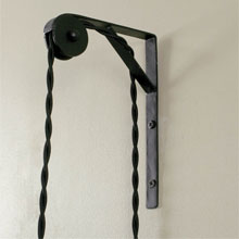 Wall Mount Pulley - Black - 1" x 5-2/2" x 7" CTC-0096